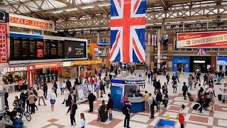 A Walk Through The London Victoria Station London England [upl. by Sapphire]